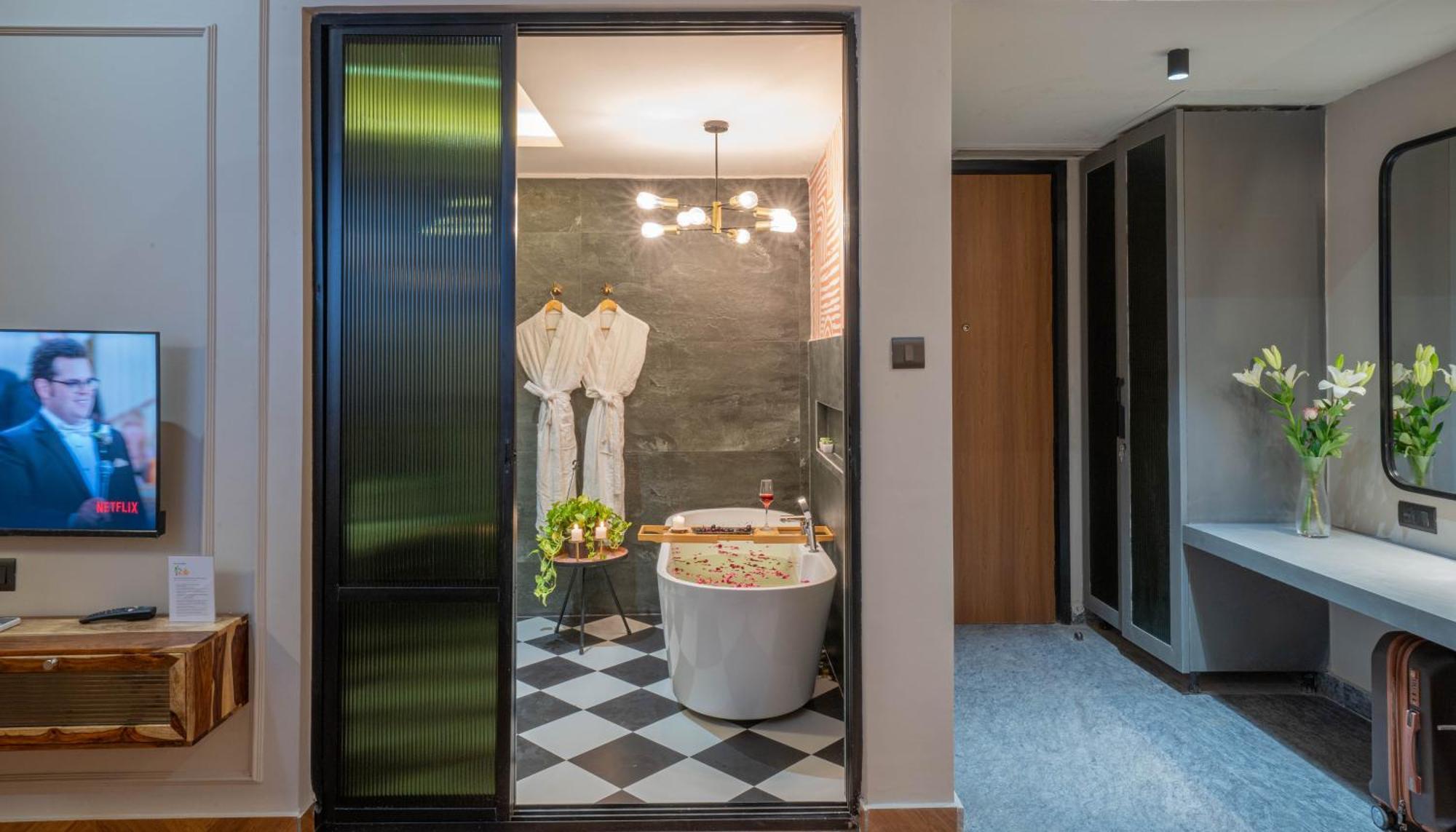 גורגאון Boutique Hotel By One Tree מראה חיצוני תמונה