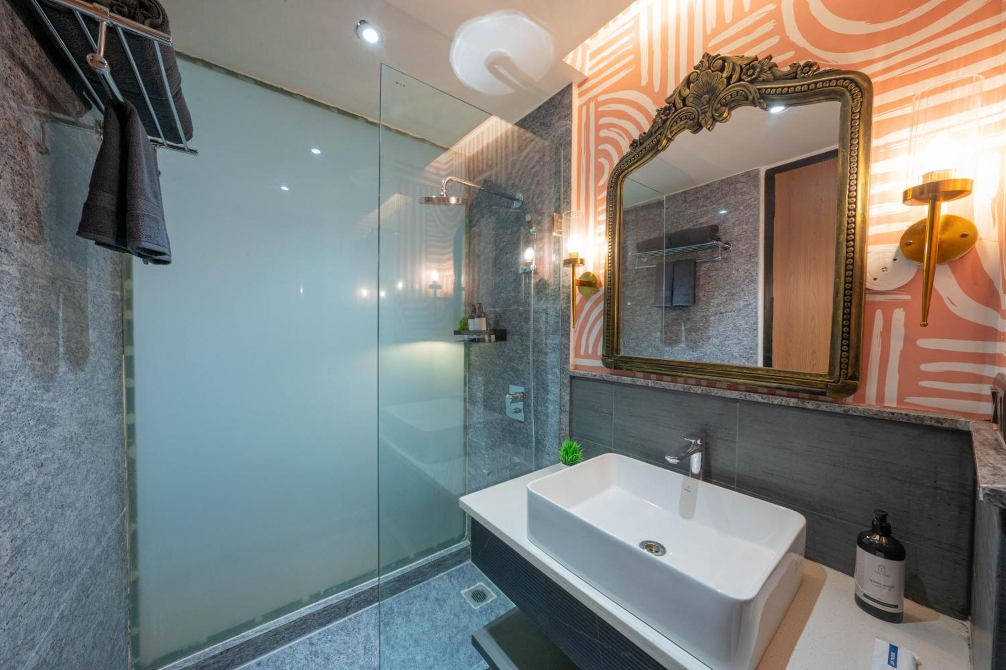 גורגאון Boutique Hotel By One Tree מראה חיצוני תמונה